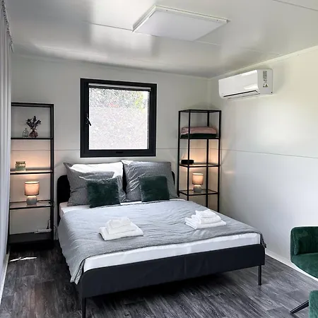 Apartament Tiny House Mezi Sklepy Kobylí Zewnętrze zdjęcie
