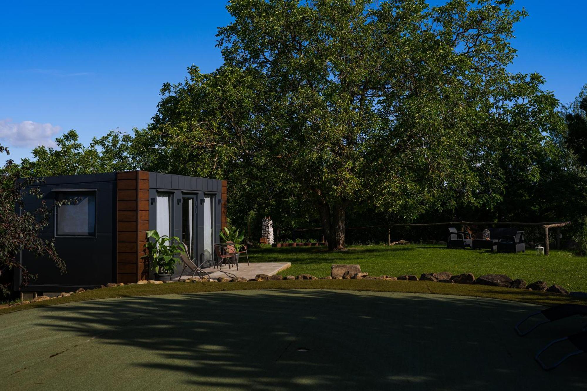 Tiny House Mezi Sklepy *