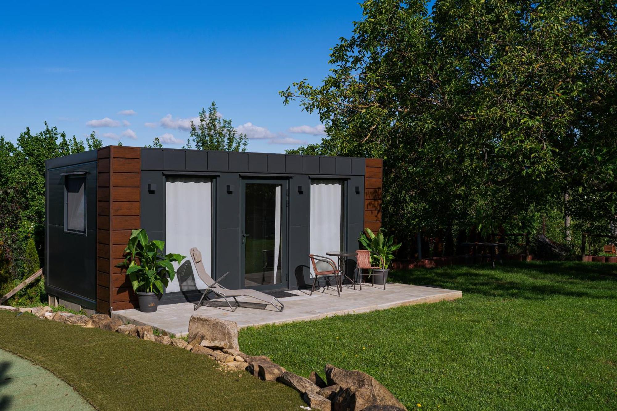 Apartment Tiny House Mezi Sklepy Kobyli